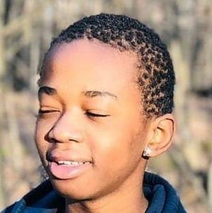 Meet your Posher, Diego_bml